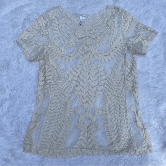 Lapis Tops - Lapis Lace Cream Top